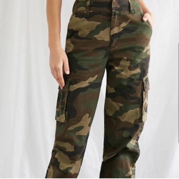 Forever 21 Pants - Camo Cargo Pants
